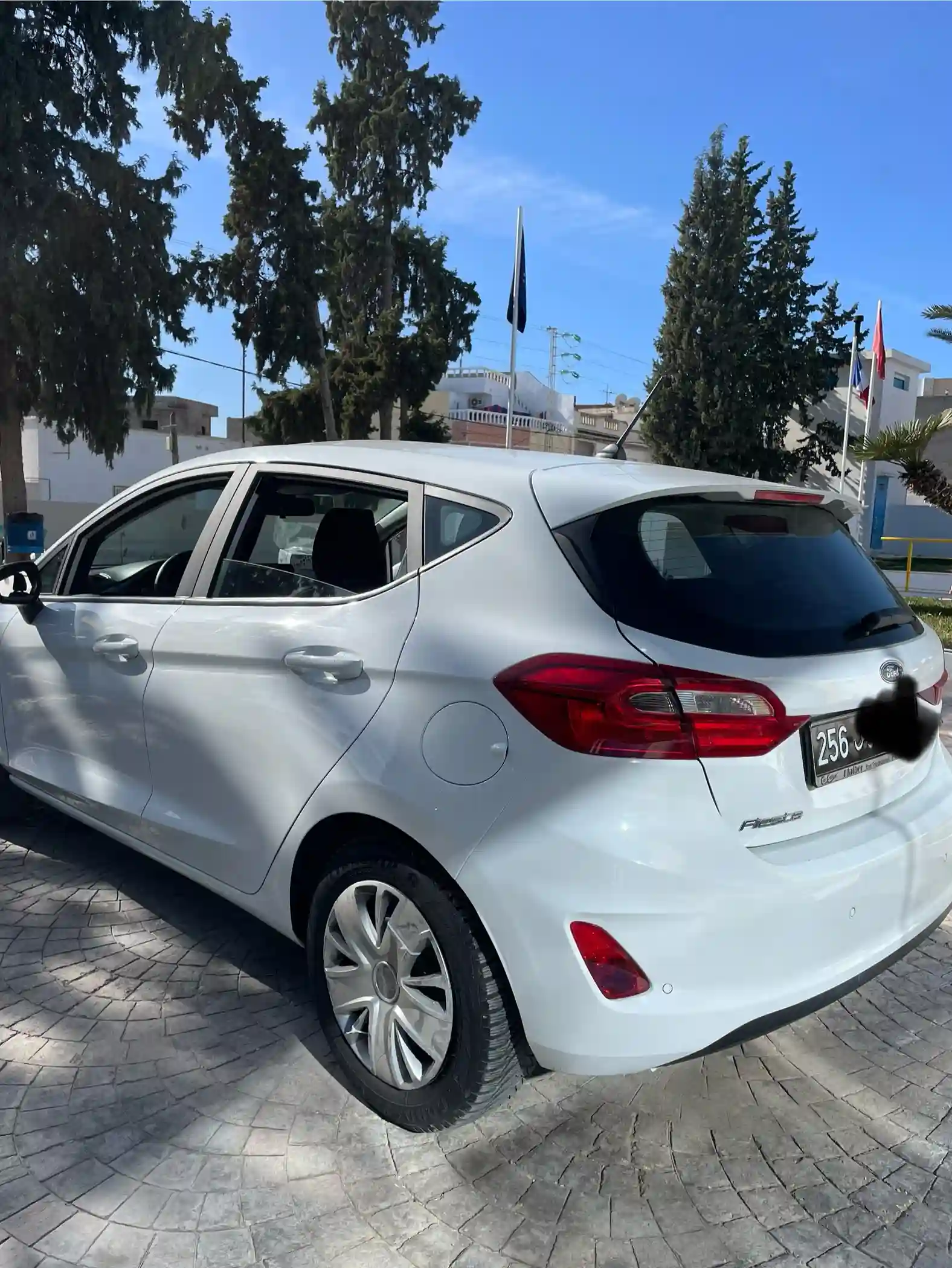 Ford Fiesta à Sousse Riadh - Vue 2