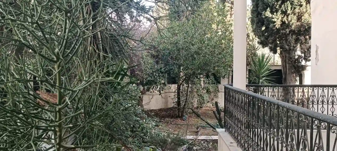 Villa D'angle au Menzah 5 à El Menzah 5 - Vue 1