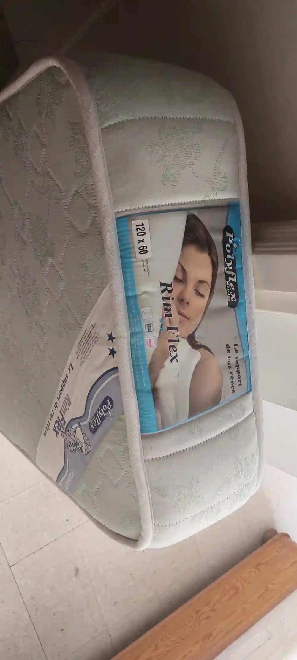 Cam il Mondo del Bombino Table a Ranger et Bain - Vue 1