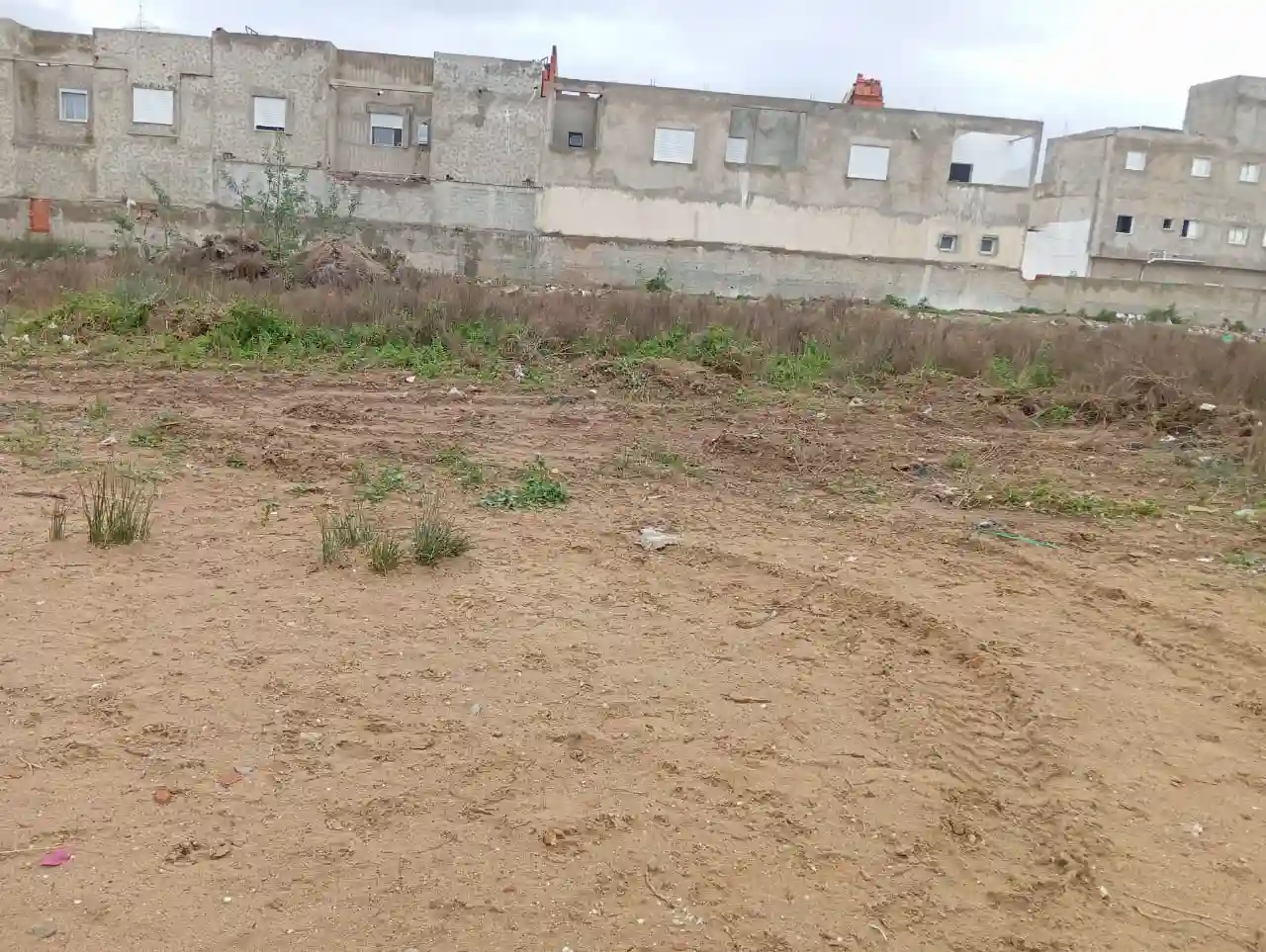 4000 m2 à Vendre à la Soukra - Vue 2