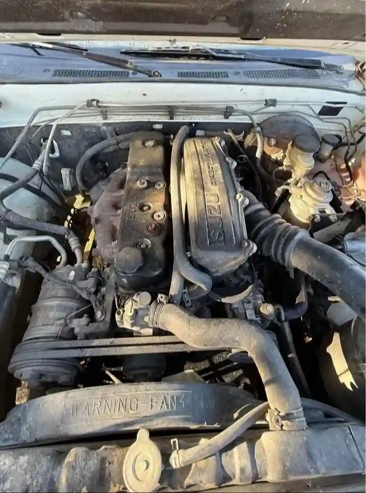 À Vendre Isuzu - Vue 1