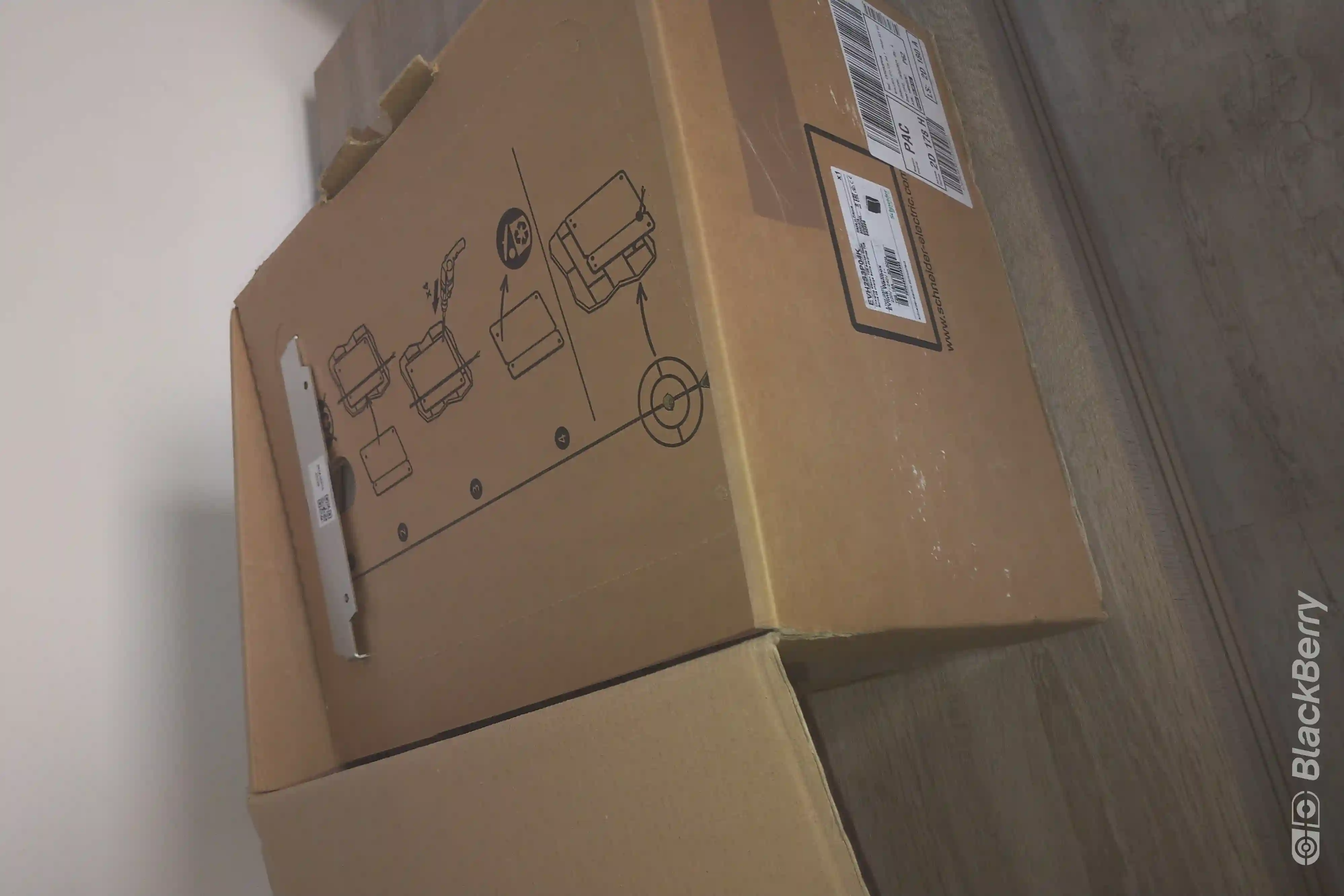 Borne de Charge Véhicule Élprectrique à El Mourouj - Vue 2