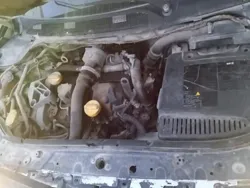 Megane 2 dci à Menzel Temime