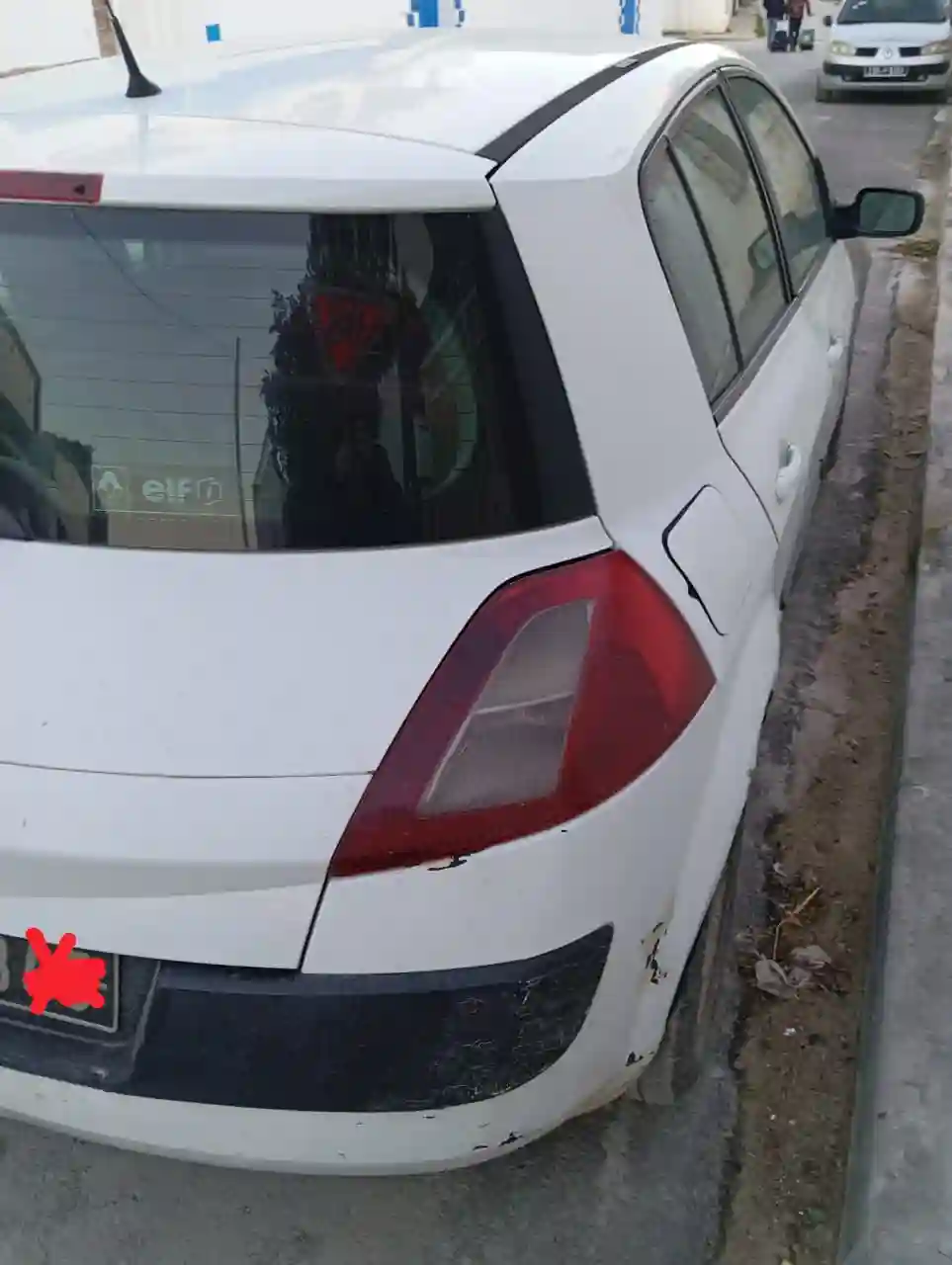 Megane 2 dci à Menzel Temime - Vue 2