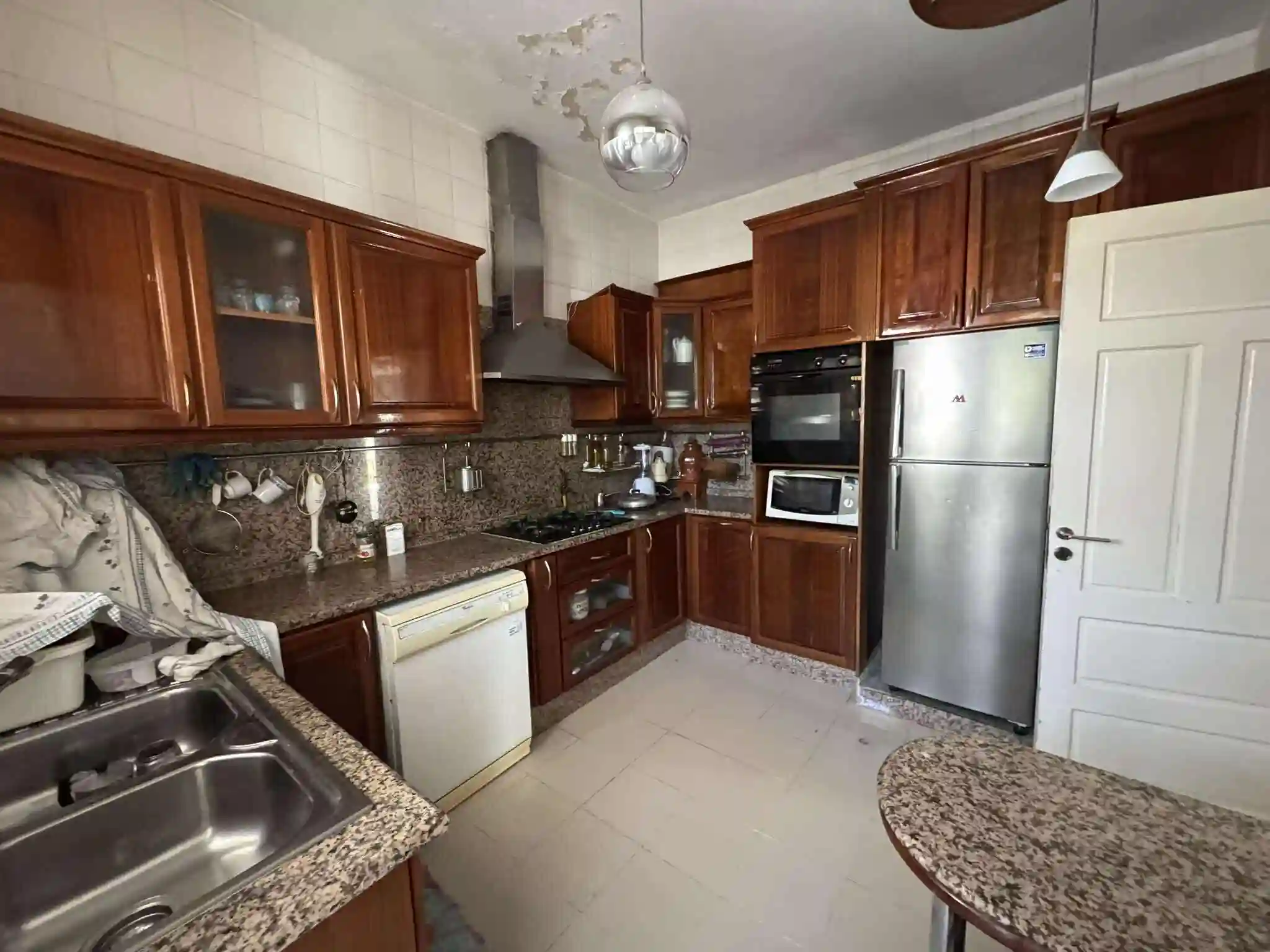 Villa Ghazela 780 md à Cite El Ghazala 1 - Vue 4