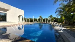 Villa Très Haut Standing sur 1 Hectare a Morneg