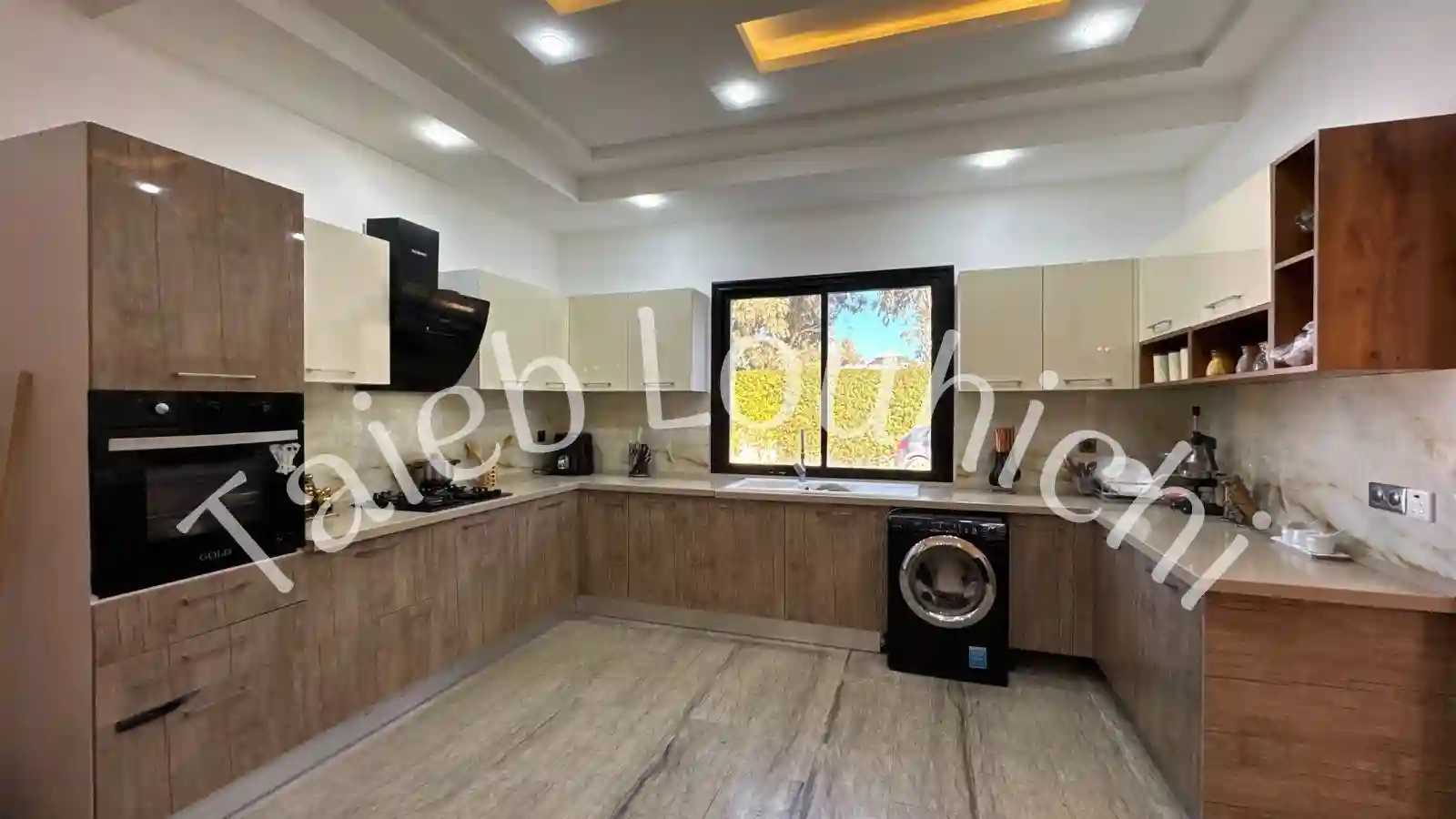 Villa Très Haut Standing sur 1 Hectare a Morneg - Vue 3