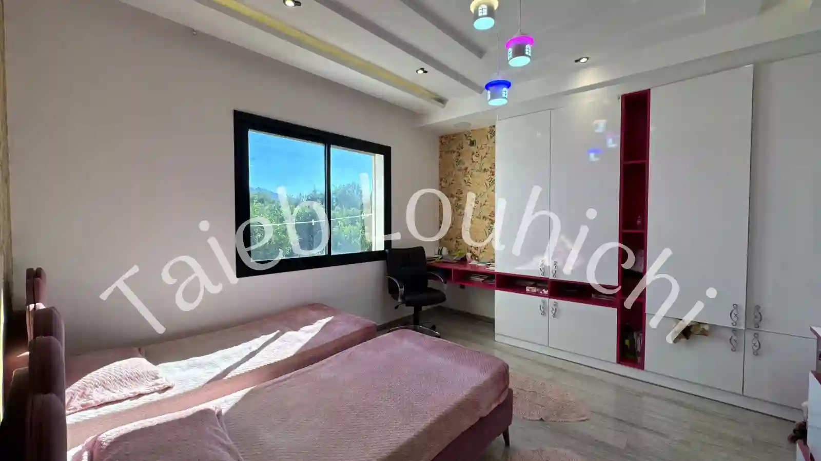 Villa Très Haut Standing sur 1 Hectare a Morneg - Vue 4