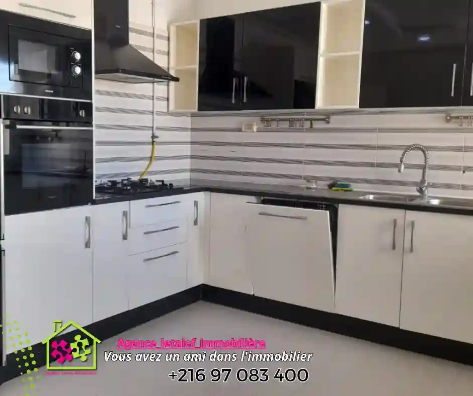 a Vendre s3 aux 5ème Étage Dans une Résidence Calme et vue mer - Vue 2