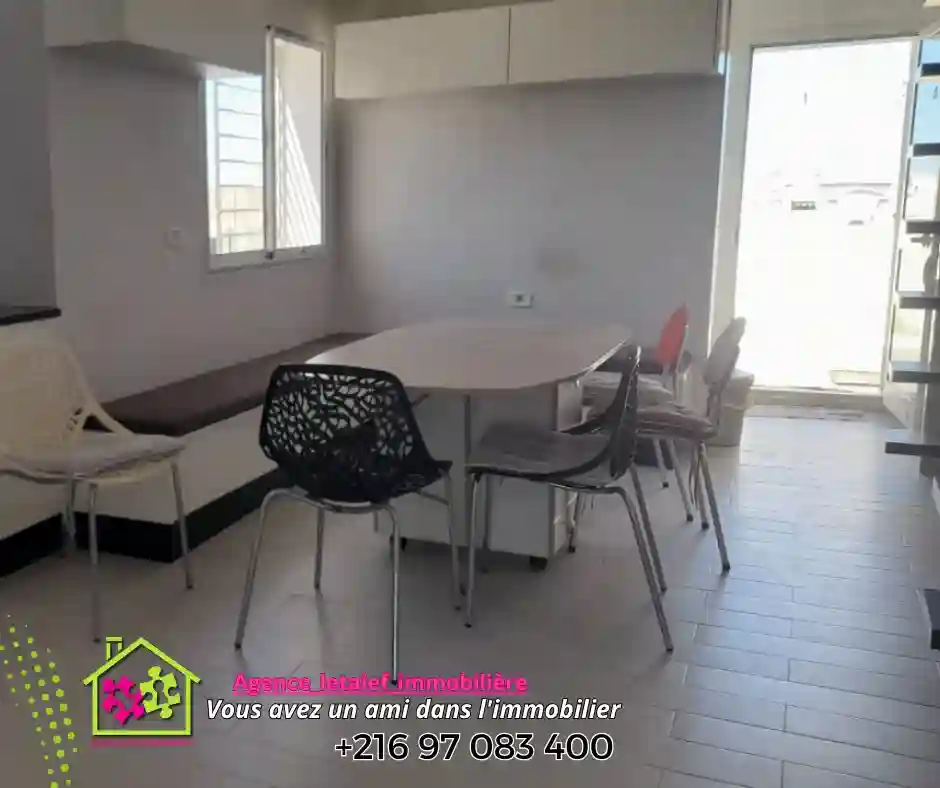 a Vendre s3 aux 5ème Étage Dans une Résidence Calme et vue mer - Vue 4