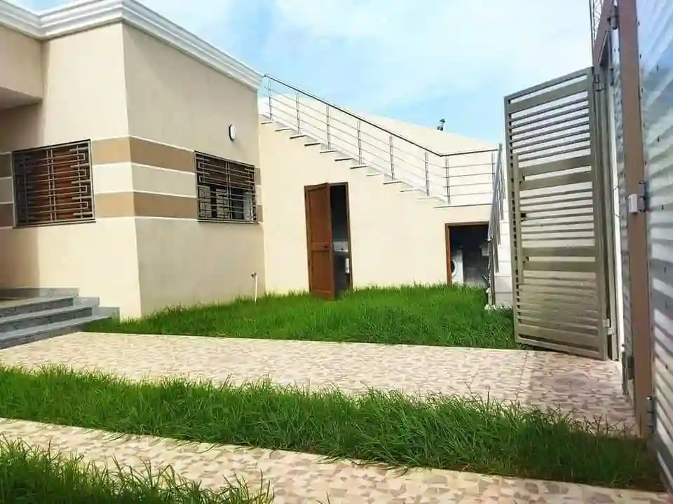 Villa Neuve des 275m2 a la mer el Haouaria à Cite Touristique - Vue 4