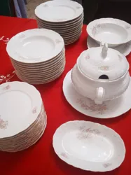 Deux Services de Table et Poissons à Sidi El Bechir