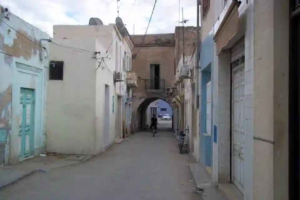 Vend Maison au Centre de Moknine à Moknine - Vue 2