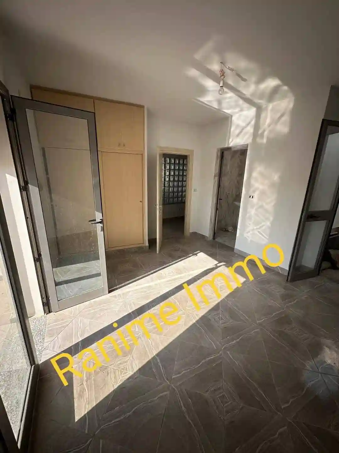 Bonne Affaire à Cite Touristique - Vue 2