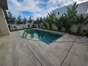 Un Triplex en s5 Avec Piscine la Ref277a à Chotrana 1 - Vue 1