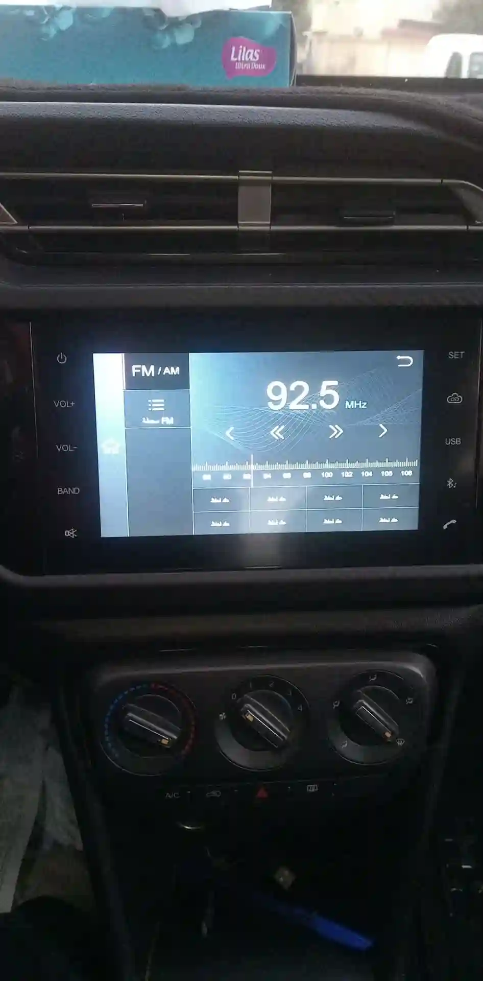 Voiture Très Propre Presque Neuve à Borj Louzir - Vue 2