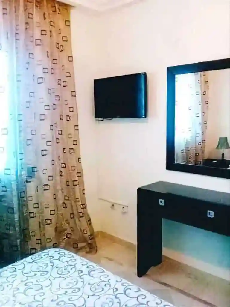 Particulier L s1 Meublé pr Étranger à L'année - Vue 1