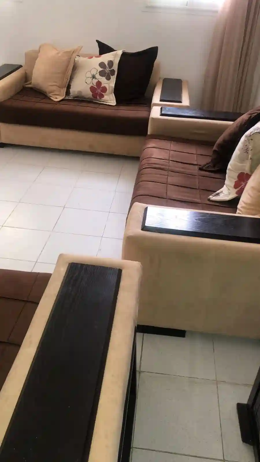 Salon en Très bon État Meubles 5 Étoiles à Bizerte Nord - Vue 1