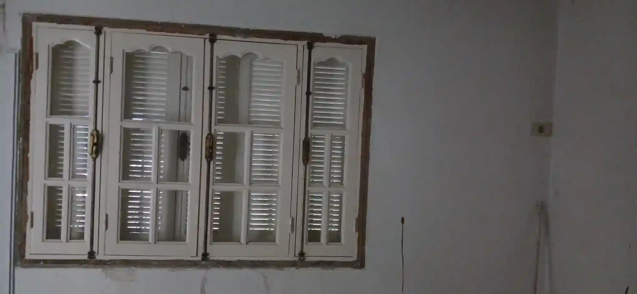 Fenêtres Avec Leurs Cadre Très Bonne État à Mannouba - Vue 1