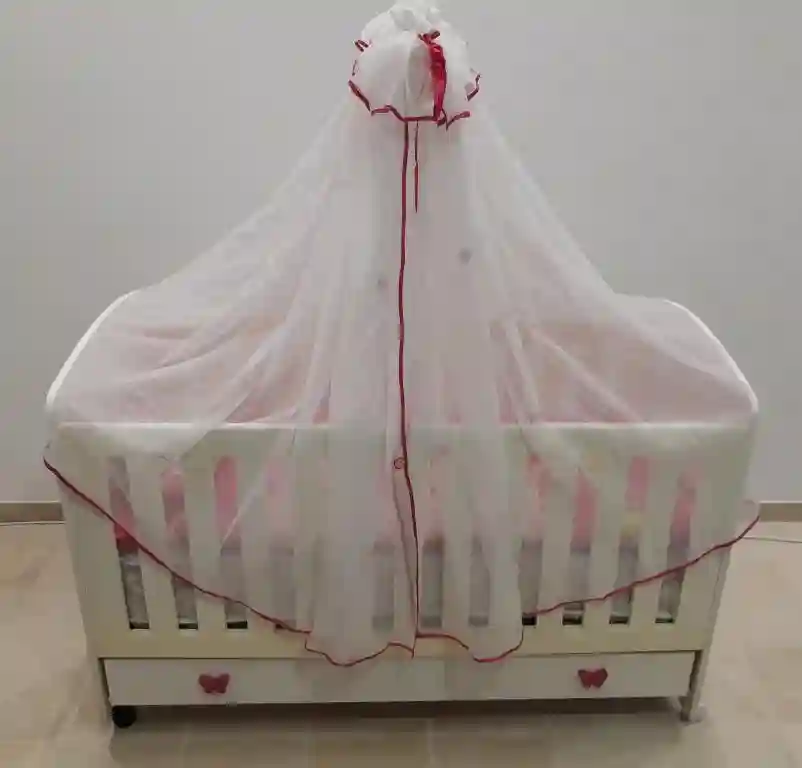 Lit de Bébé Avec ses Équipements à Sfax Sud - Vue 3