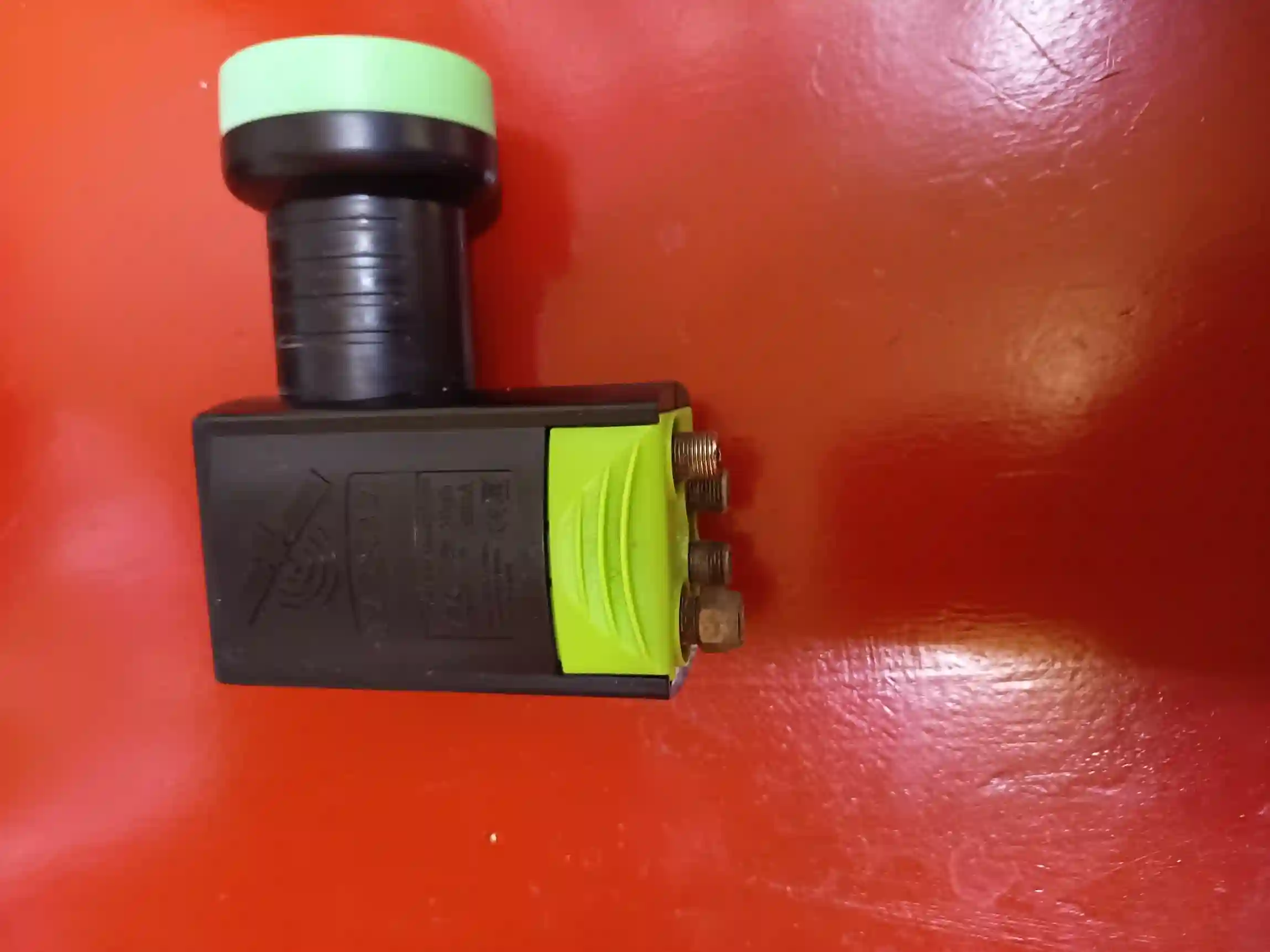 Parabole Galvanisée 90 cm et Accessoires à Monastir - Vue 2