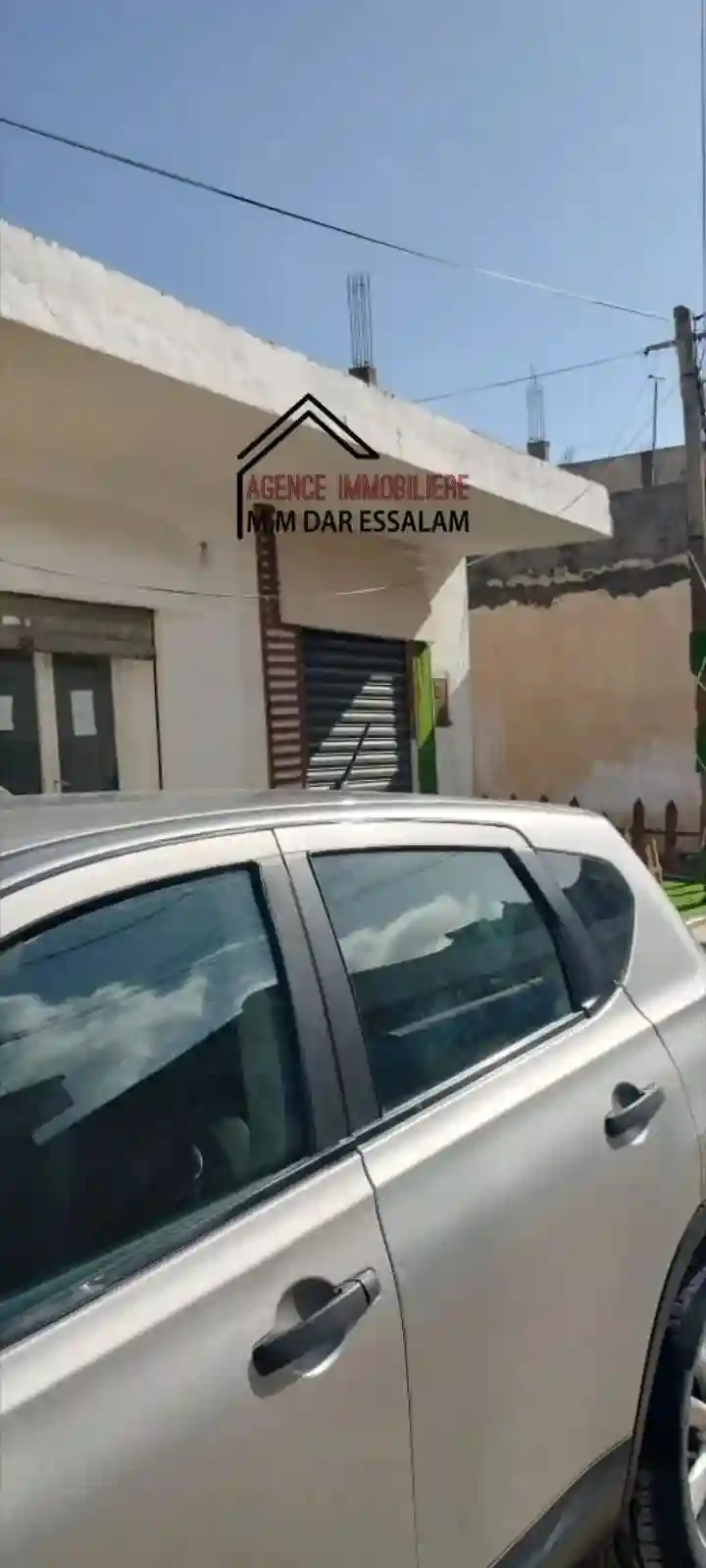 Deux Garages Près de Toutes Commodités - Vue 4