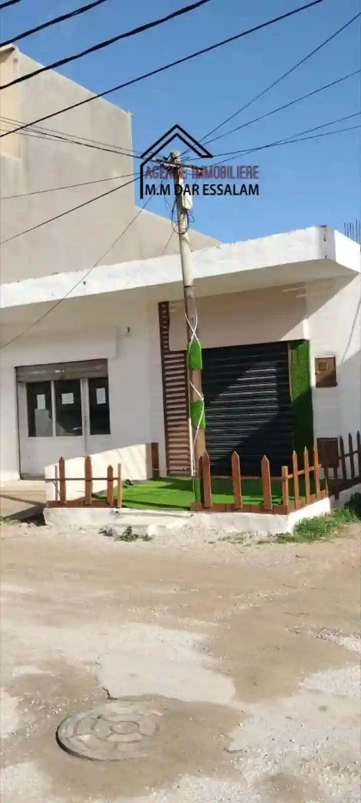 Deux Garages Près de Toutes Commodités - Vue 6