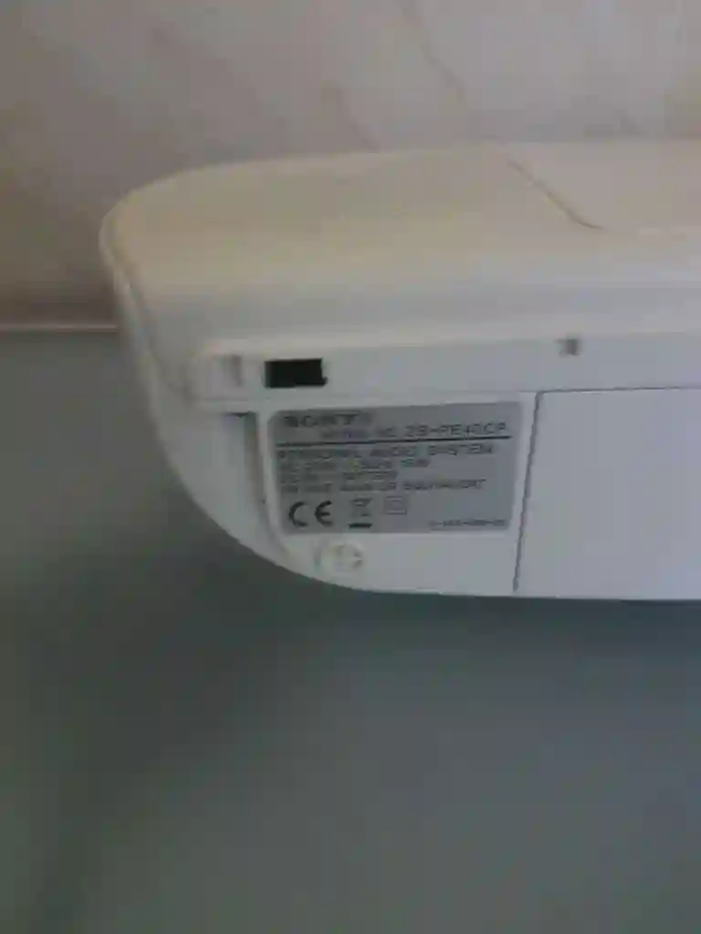 Poste Sony Boom box - Vue 2