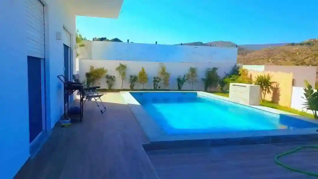 Villa Salon et 3 Suites Avec Piscine à Cite Touristique - Vue 3