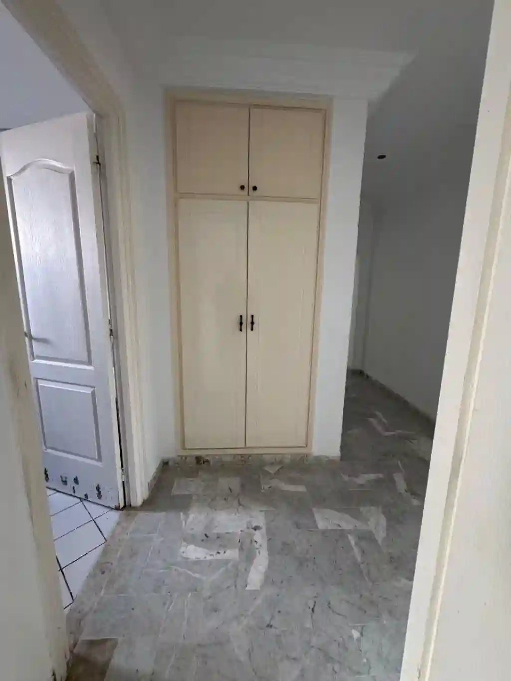 À Vendre Appartement s+3 125m² à Ezzahra – Quartier Calme et Stra - Vue 8