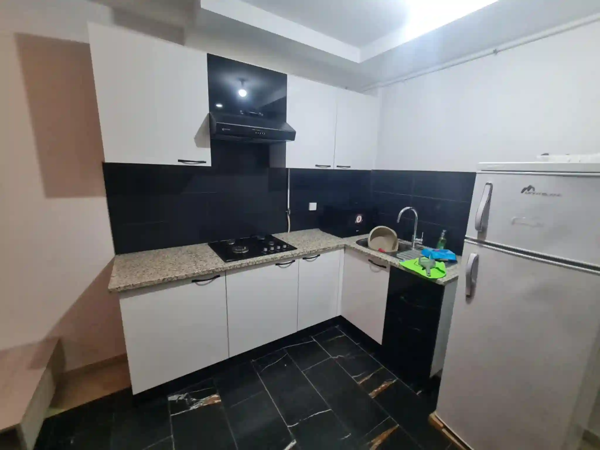 S0 a la Cité Wahat Wb4185 à Ain Zaghouan - Vue 1