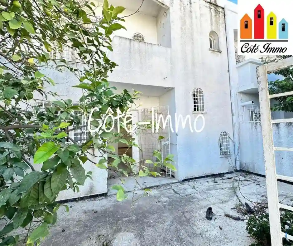 Duplex à Rénover à Ezzahra à Ezzahra - Vue 2