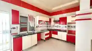 Villa de 319m2 Terrain et 350m2 bti à Borj Louzir - Vue 3