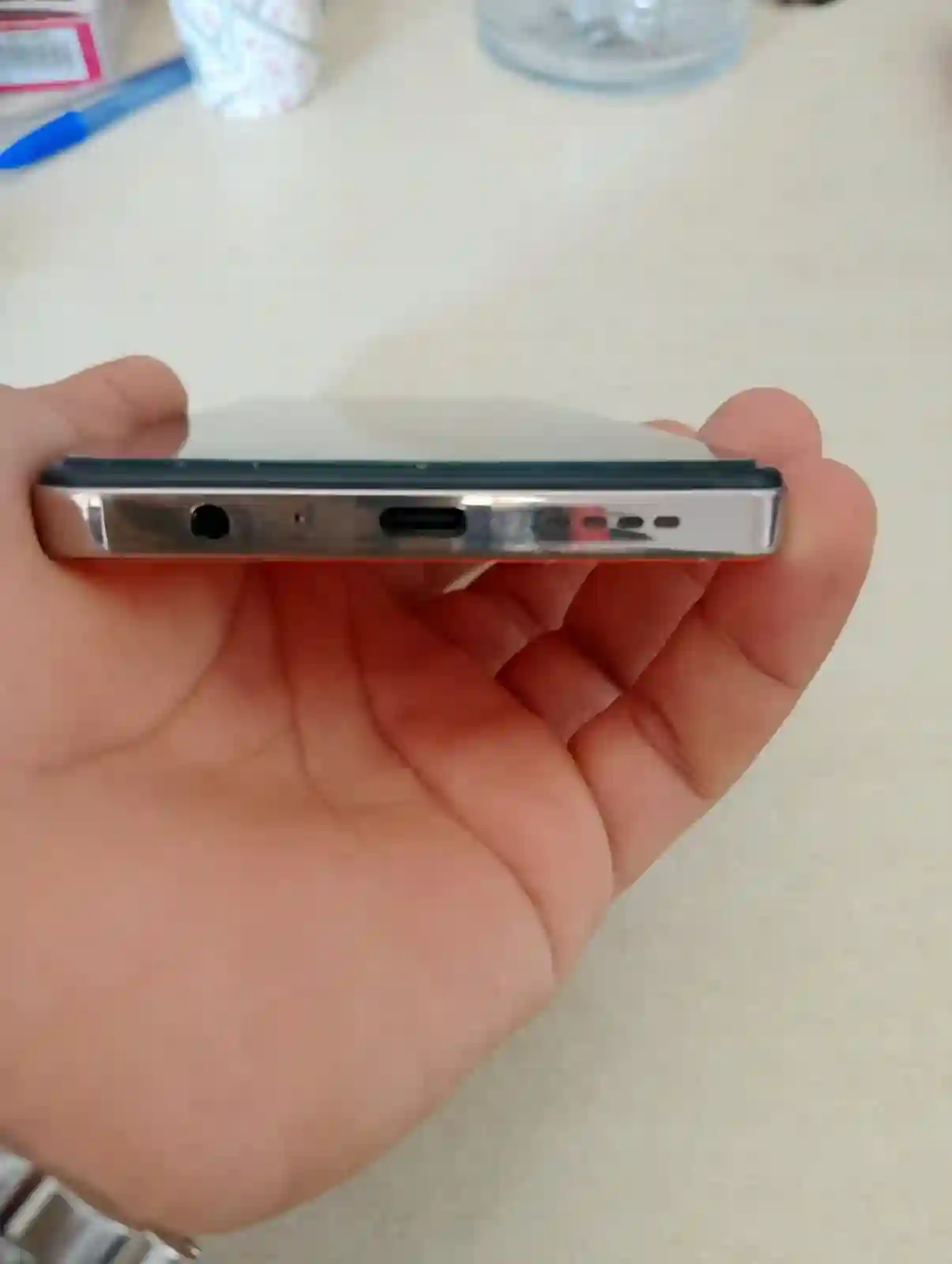 Infinix Note 30 Orangé - Vue 2