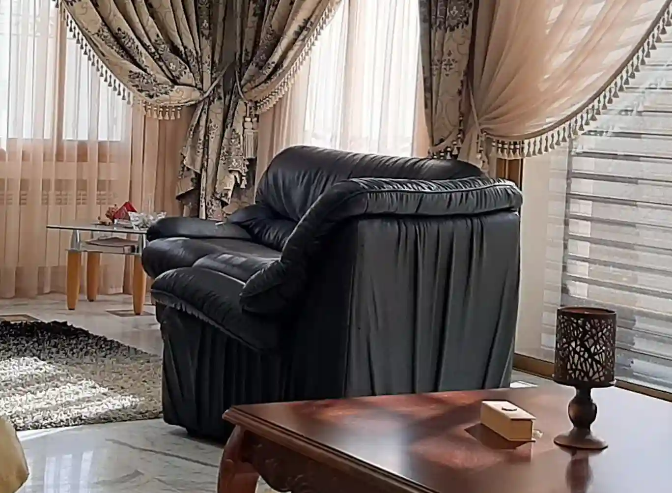 Salon Noir à Sfax Ville - Vue 1