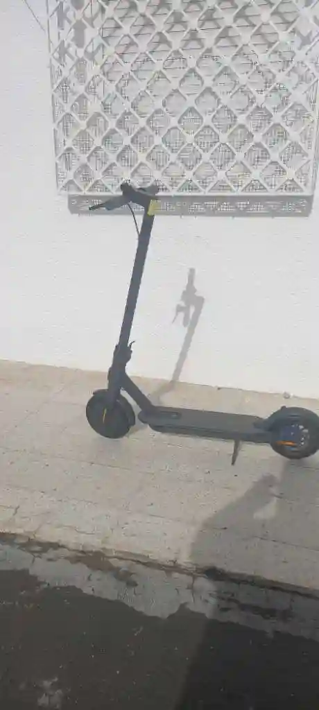 Trotinette Électrique Xiaomi Pro3 - Vue 2