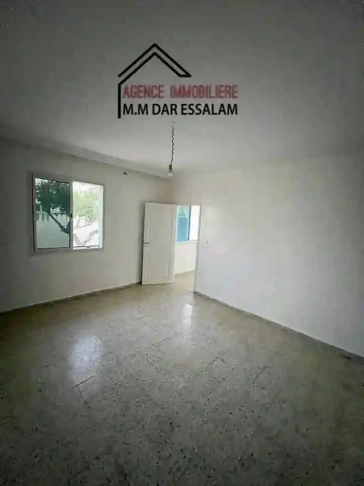 Maison Indépendante Près de la Route Principal - Vue 2