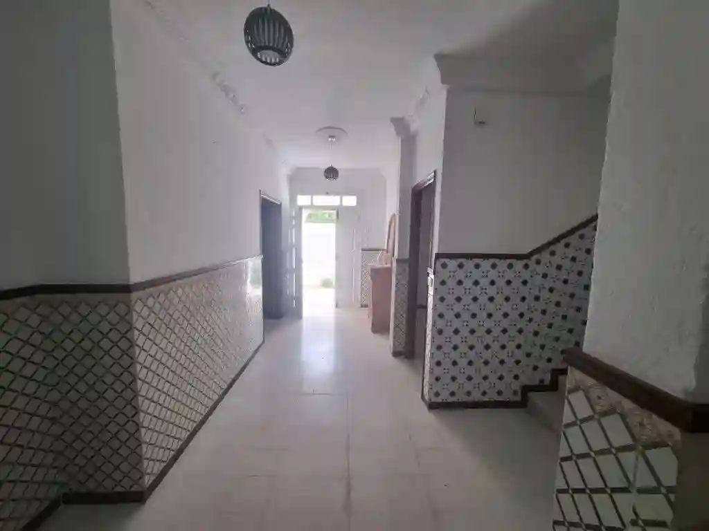 Villa Indépendante Style Américain à Vendre à el Mourouj 4 – 6 ch - Vue 7