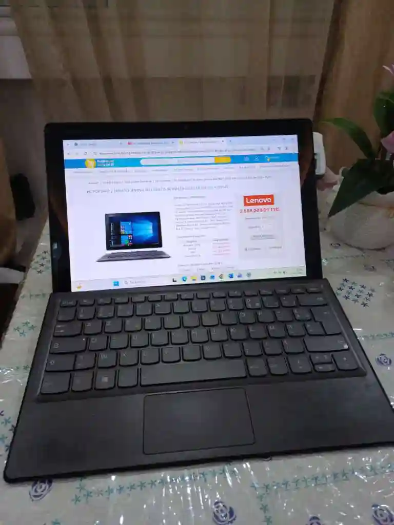 Pc Portable Lenovo Miix 520 - Vue 1