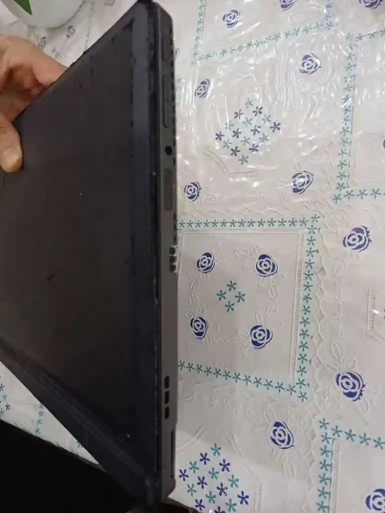 Pc Portable Lenovo Miix 520 - Vue 5