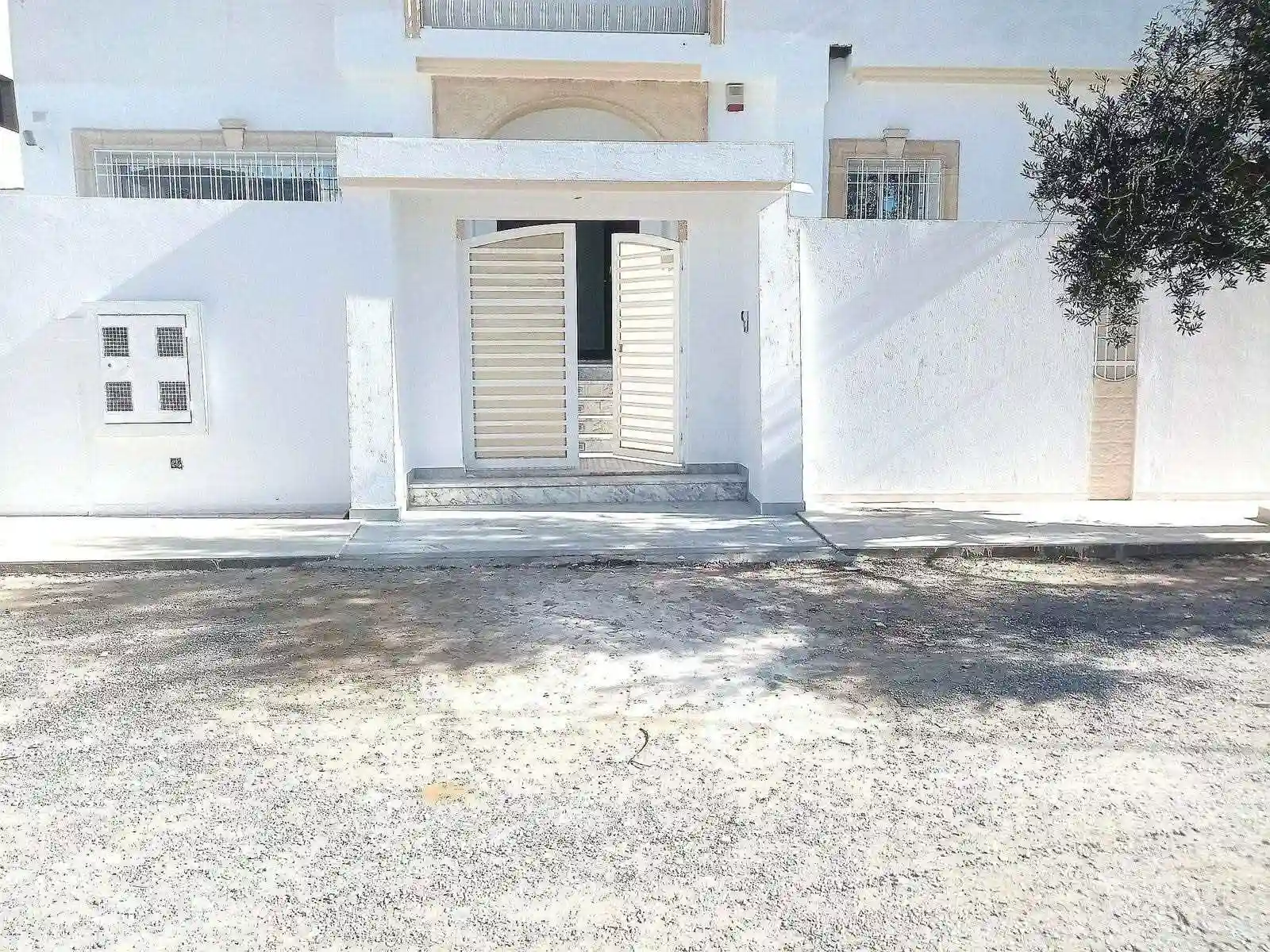 Opportunité D'exception s4 à Cite Ennacim - Vue 2