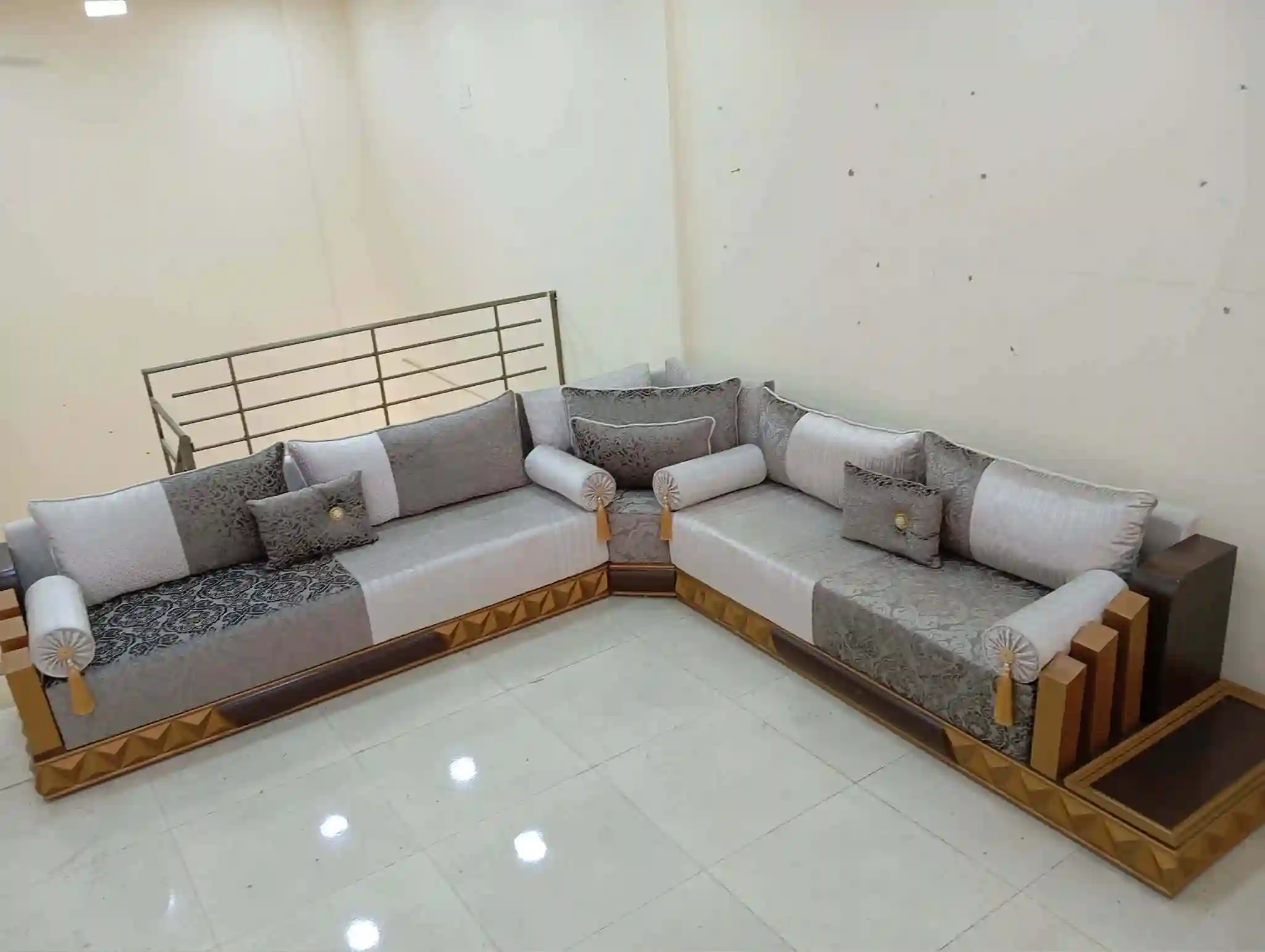 Création Rénovation Restauration de Meubles à Hammam Chatt - Vue 1