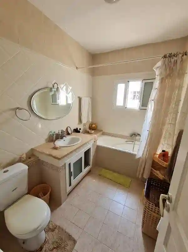 Etage de Villa s Plus 3 a el Manzah 8 Wb1965 à El Menzah 8 - Vue 2