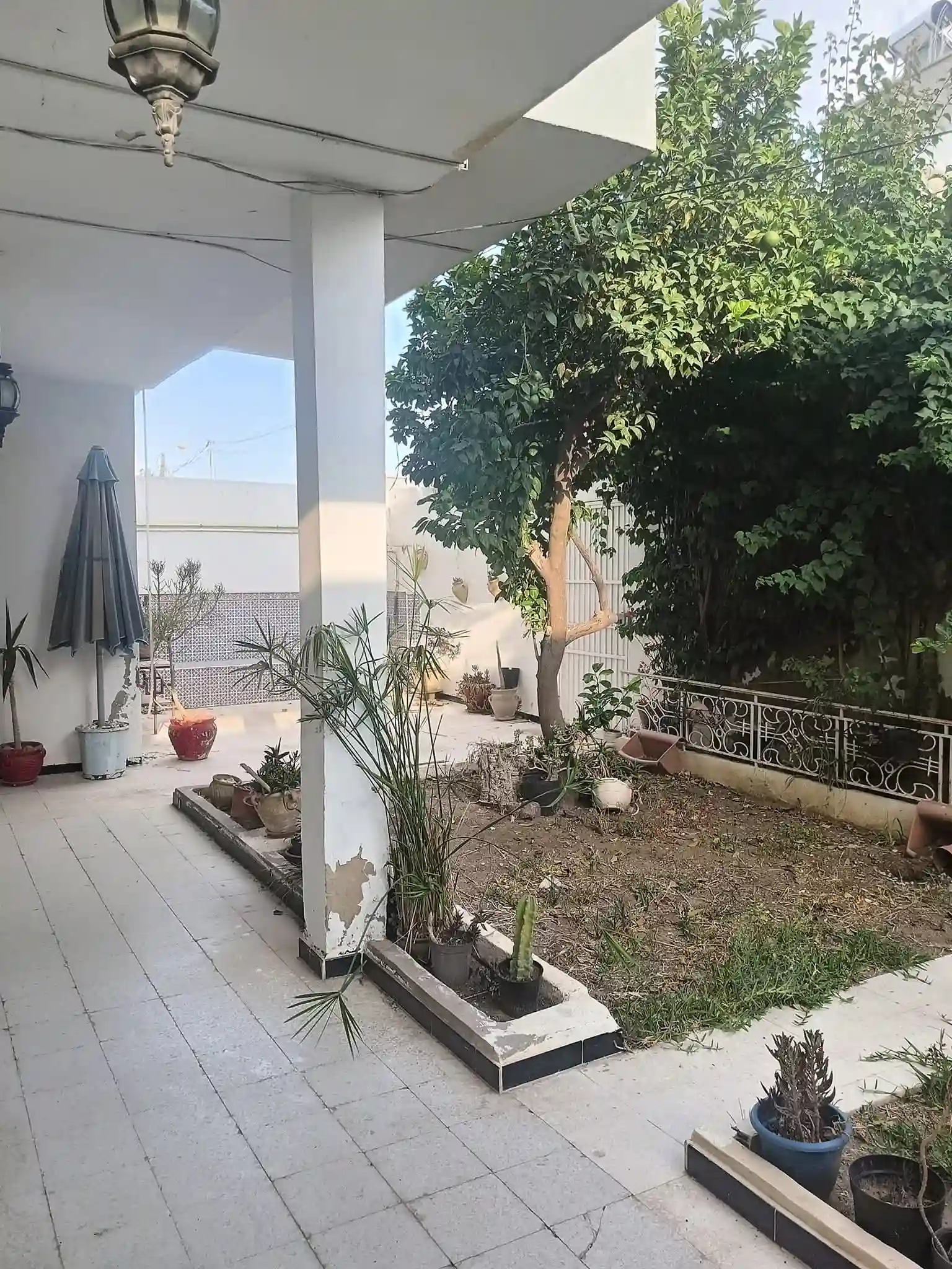 Villa a Borj Louzir à Ariana - Vue 1