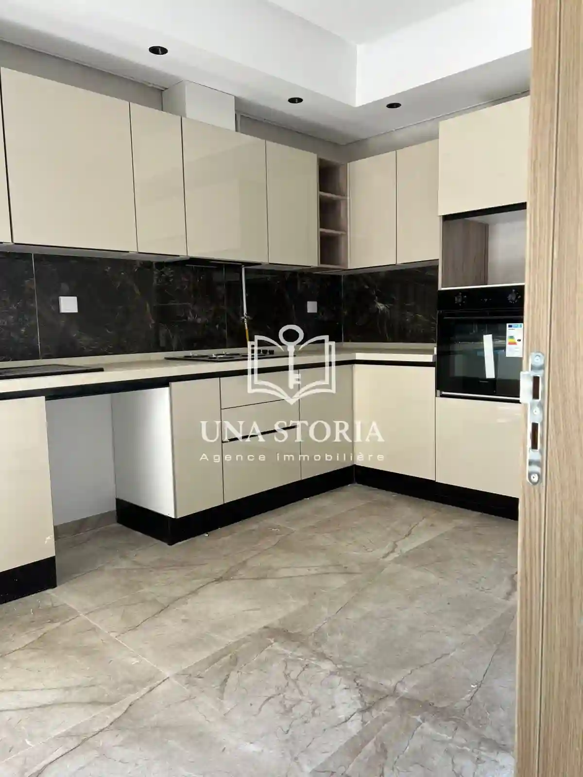 S Plus 3 Direct Promoteur Pour à la Marsa à Cite Bhar Lazreg - Vue 2