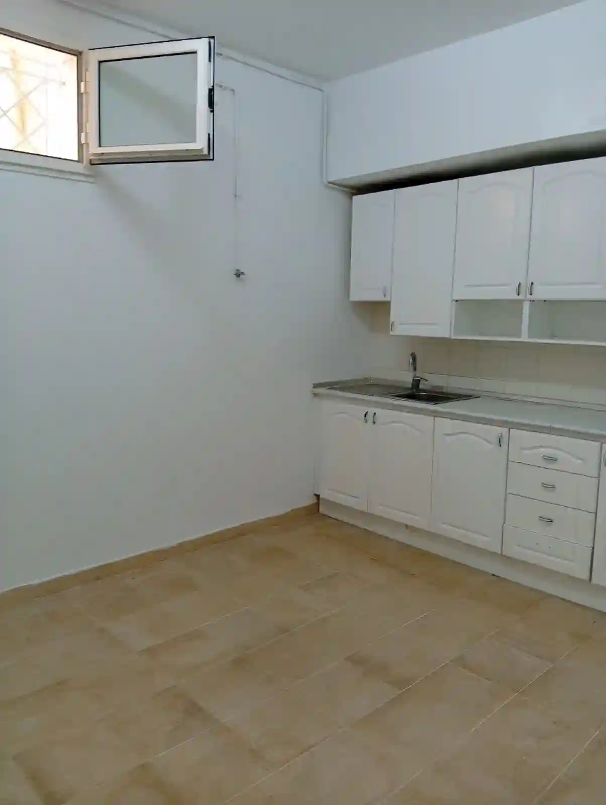 Un Petit Appartement s2 à Enasr 2 à Cite Ennasr 2 - Vue 1