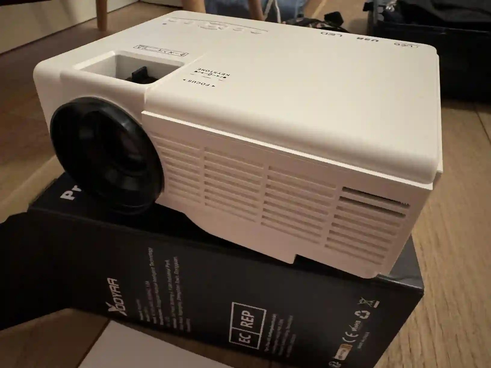 Vidéo Projecteur Full hd 1080p Avec Trépied à Rades - Vue 2