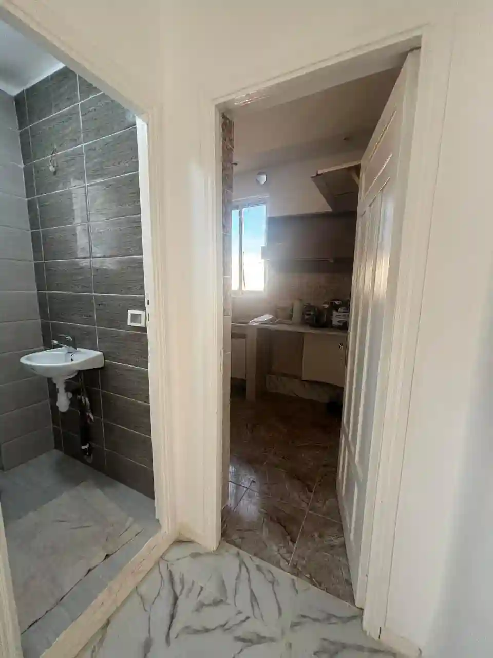 S Plus 3 Rénové au Centre Ville de Tunis Wb3996 à Tunis Belvedere - Vue 1