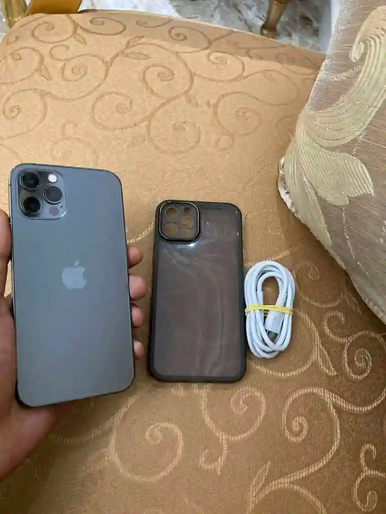 Iphone 12 pro Jamais Reparé - Vue 2