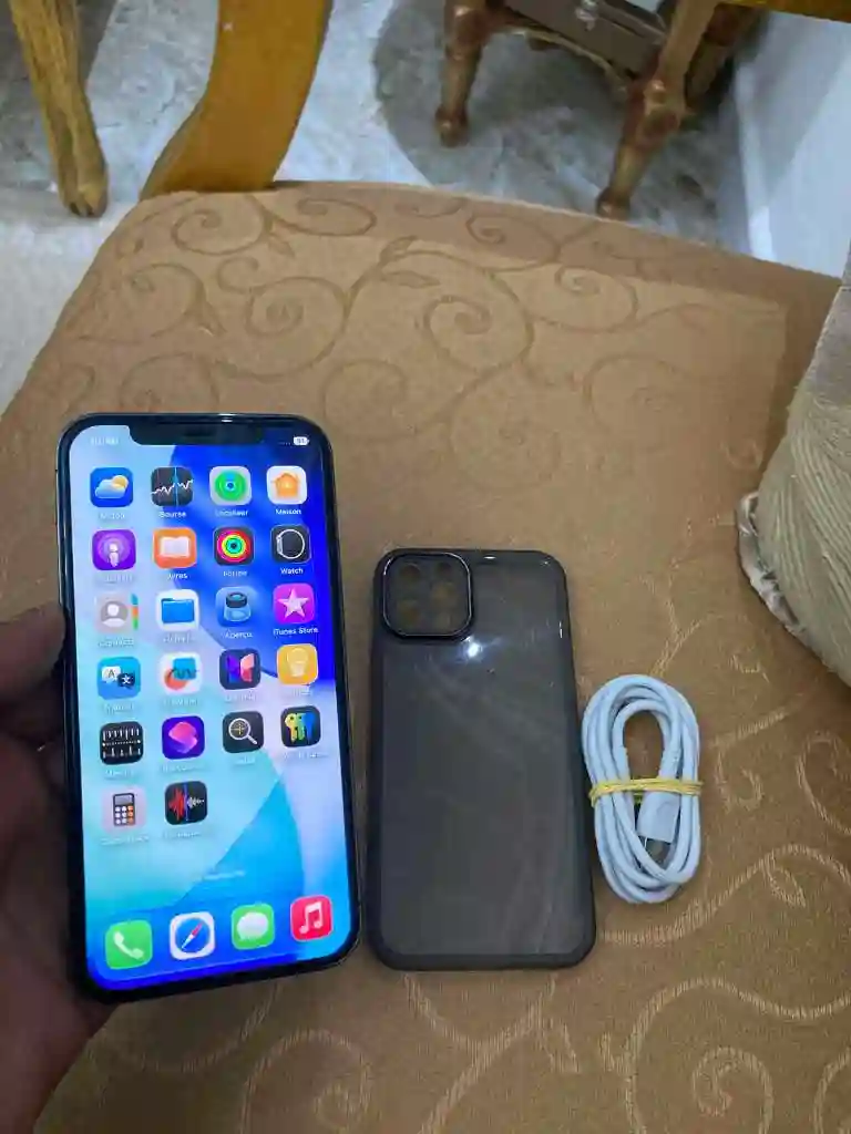 Iphone 12 pro Jamais Reparé - Vue 3